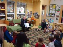President Lariviere reads at Moss Street Children's Center